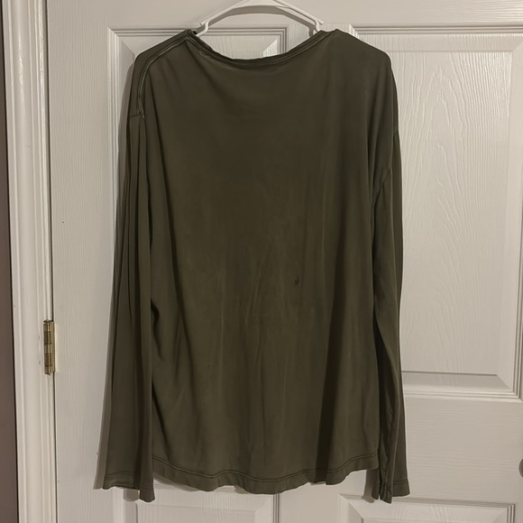 American Eagle Seriously Soft Shirt - Picture 2 of 4